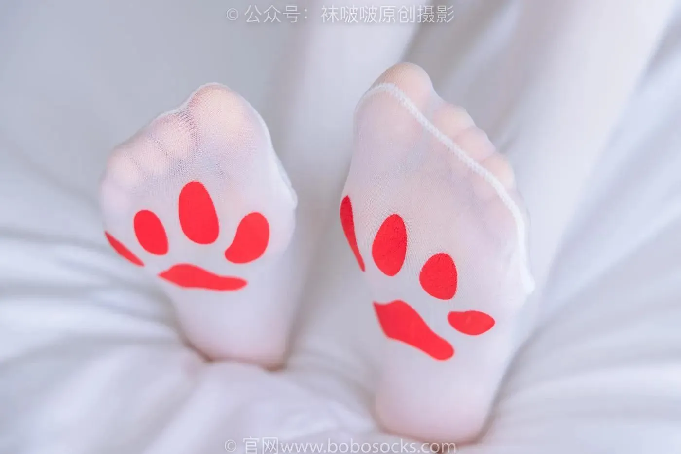 [BoBoSocks袜啵啵]NO.177 稚予-皮鞋、厚白丝（脚底猫爪印款） [140P]插图4